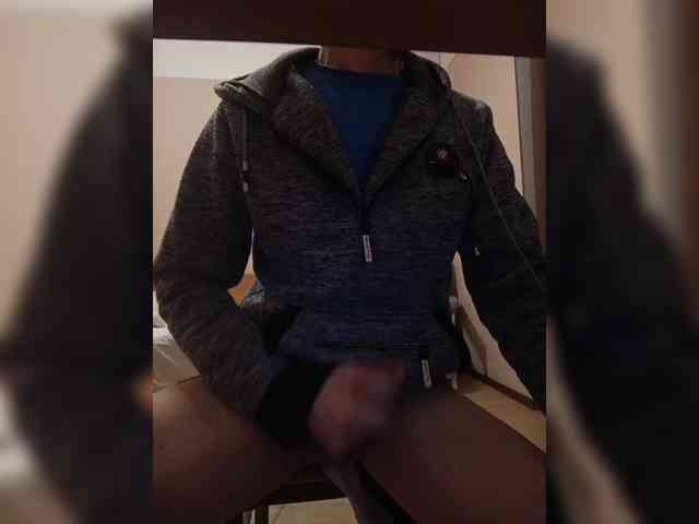 Nikoly221 Live Webcam on BongaCams