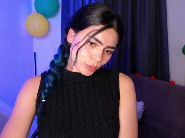 sexxyladyy's BongaCams show and profile