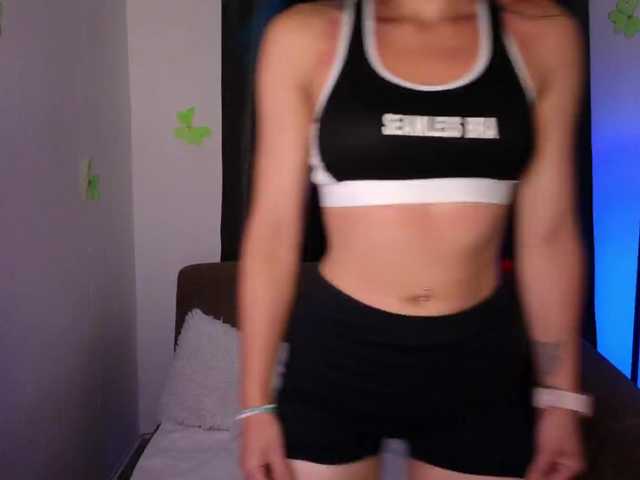 sexxyladyy's BongaCams show and profile