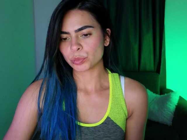 sexxyladyy's BongaCams show and profile