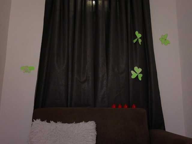 sexxyladyy's BongaCams show and profile