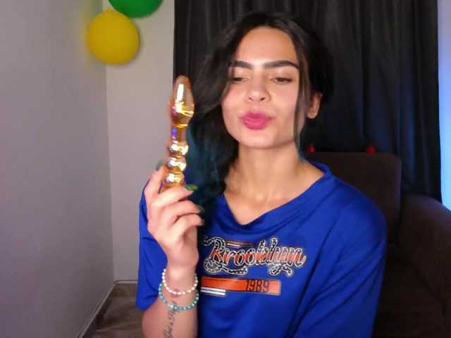 sexxyladyy's BongaCams show and profile