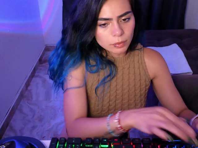 sexxyladyy's BongaCams show and profile