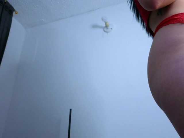sexxyladyy's BongaCams show and profile