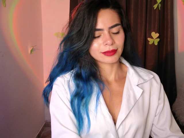 sexxyladyy's BongaCams show and profile