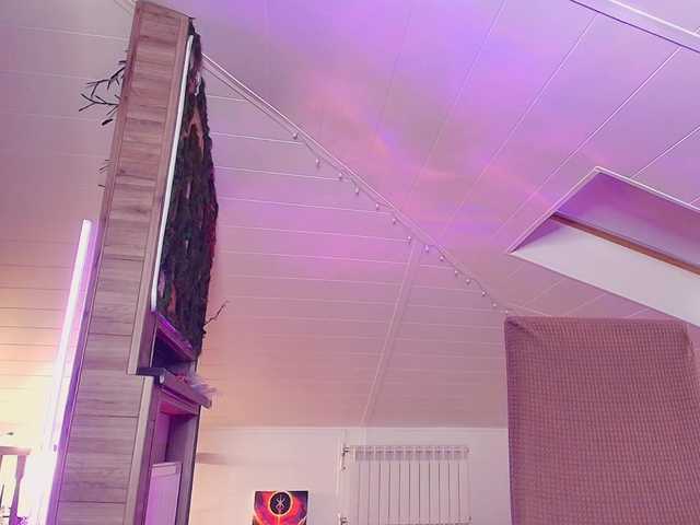 MeowRoslavaa's BongaCams show and profile