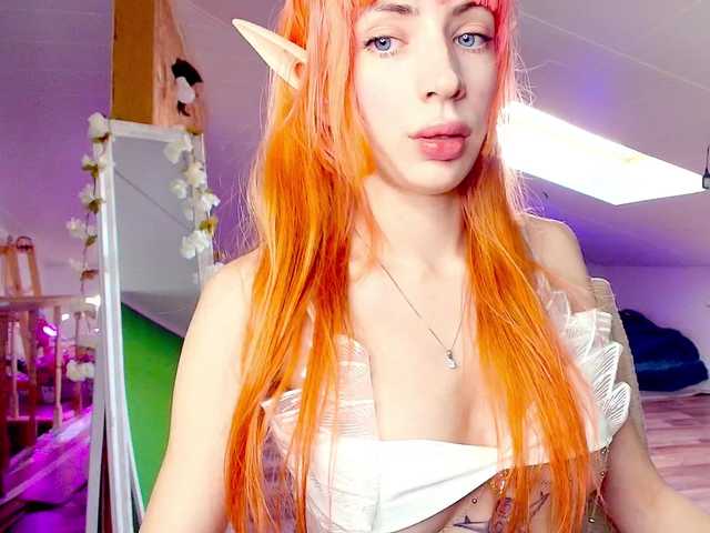 MeowRoslavaa live cam