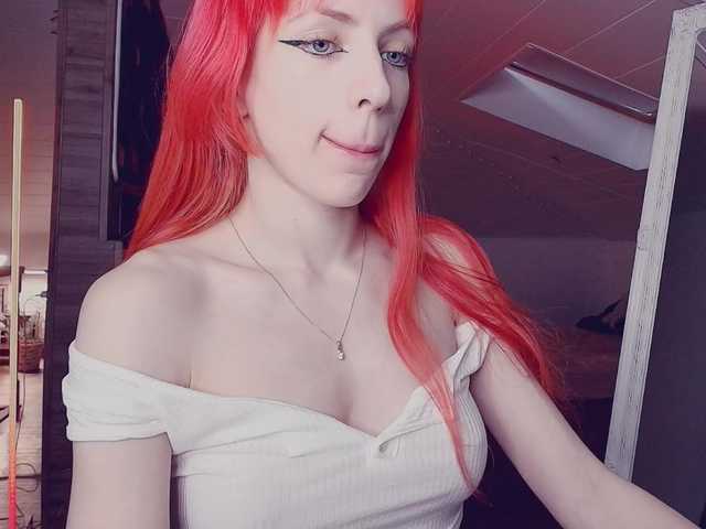 MeowRoslavaa live cam