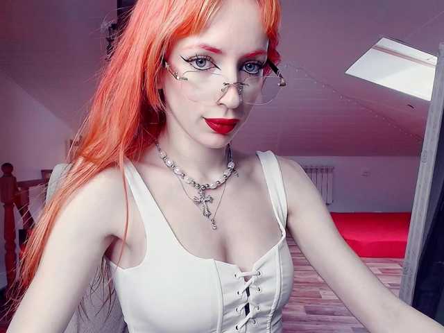 MeowRoslavaa's BongaCams show and profile