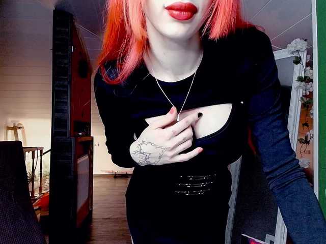 MeowRoslavaa's BongaCams show and profile