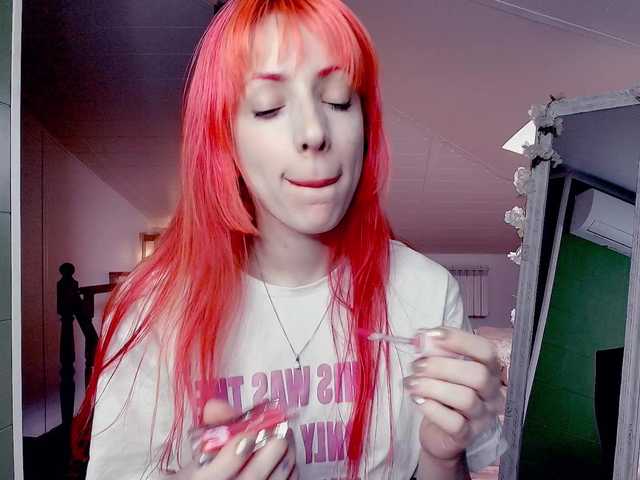 MeowRoslavaa's BongaCams show and profile