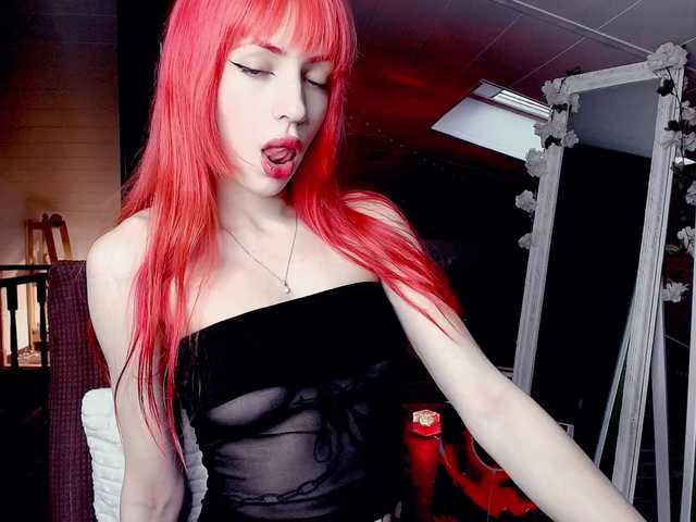 MeowRoslavaa from BongaCams