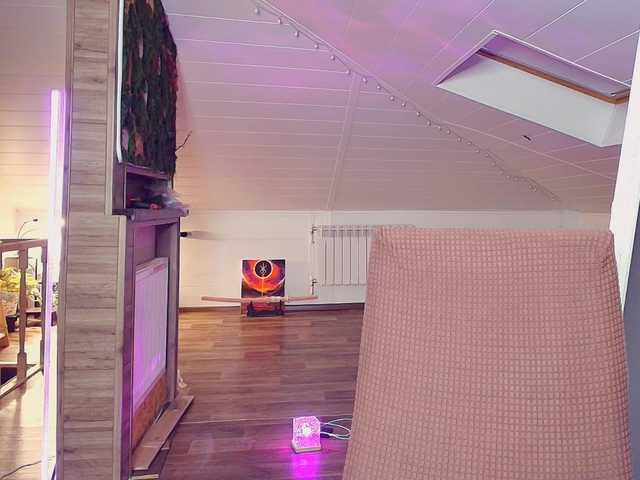 MeowRoslavaa's BongaCams show and profile