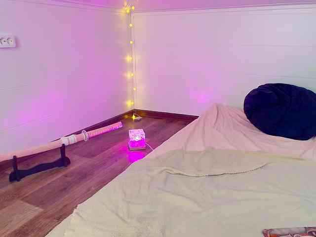 MeowRoslavaa MeowRoslavaa