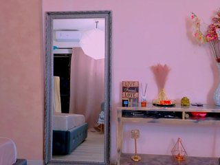 MichelleReys Porn Show