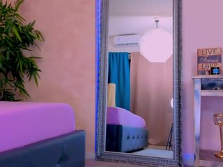 MichelleReys Porn Show