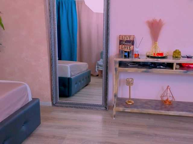 MichelleReys's BongaCams show and profile