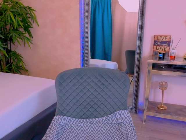 MichelleReys's BongaCams show and profile