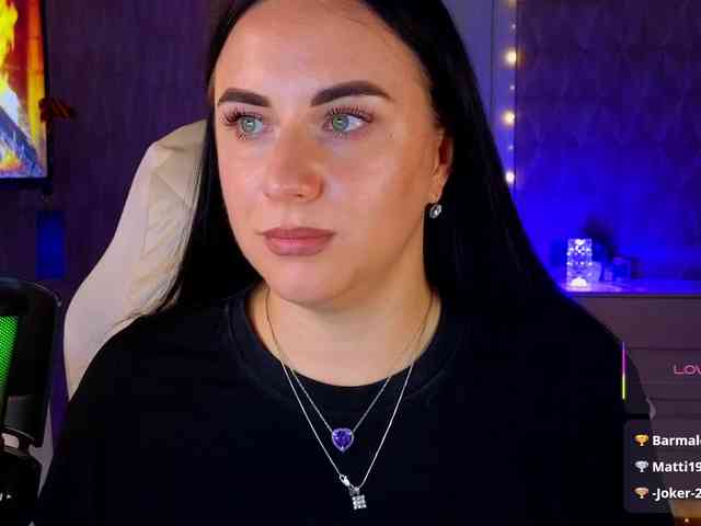 YURIEVNA13 webcam