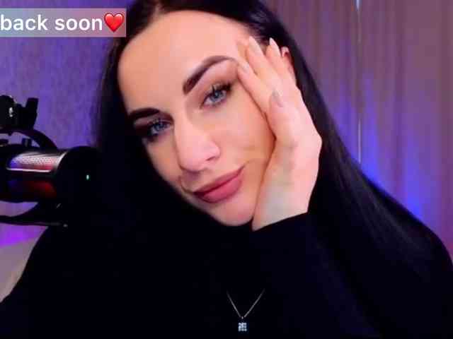YURIEVNA13 webcam