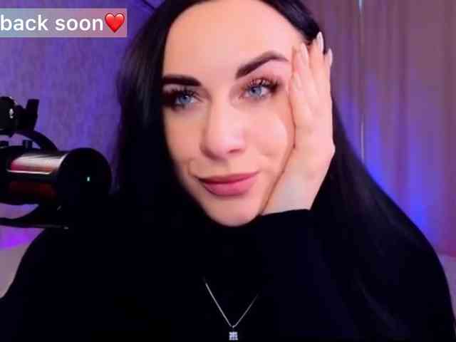 YURIEVNA13 webcam
