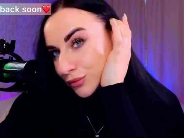 YURIEVNA13 webcam