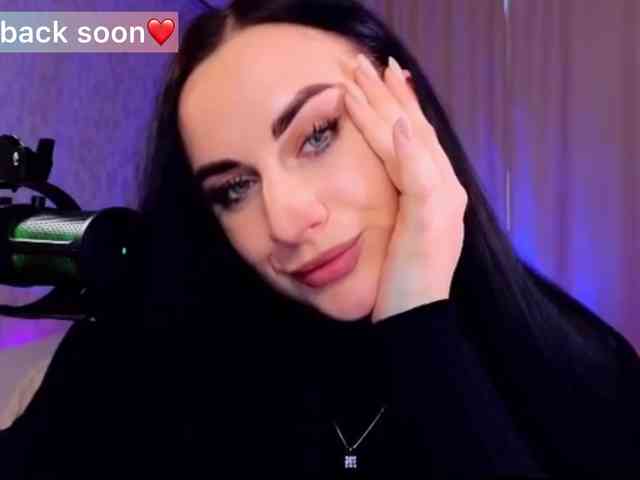 YURIEVNA13 webcam