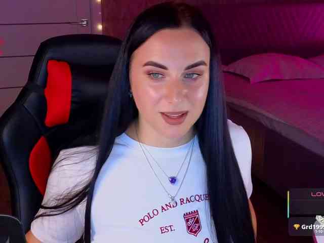 YURIEVNA13 webcam
