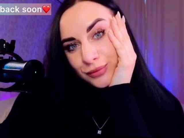 YURIEVNA13 webcam