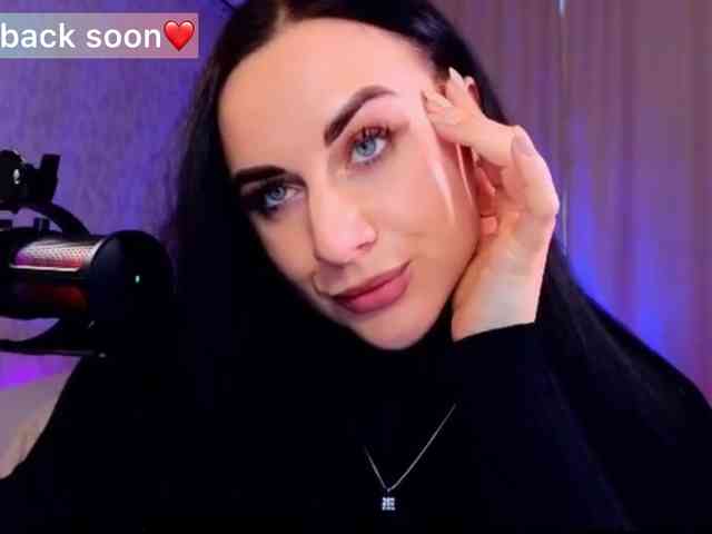 YURIEVNA13 webcam