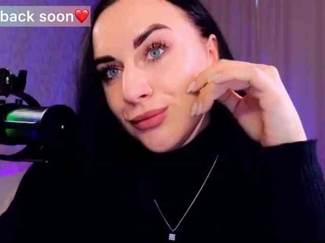 YURIEVNA13 webcam