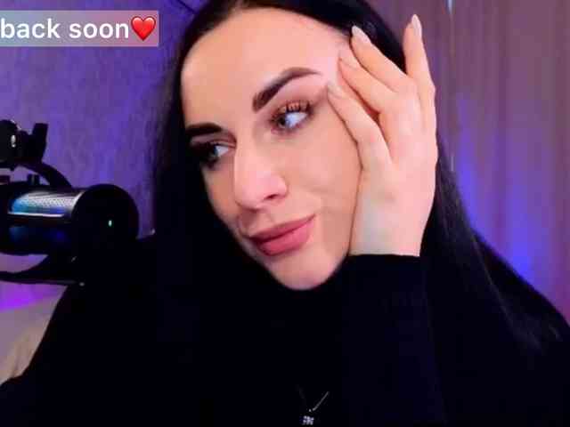 YURIEVNA13 webcam