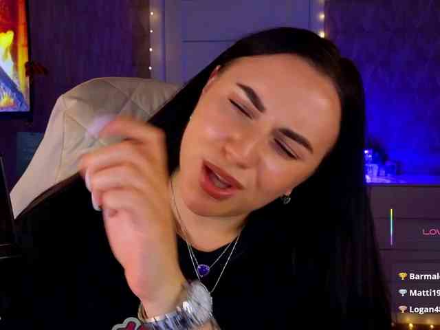 YURIEVNA13 webcam