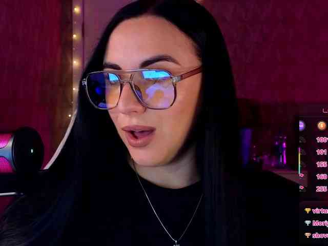 YURIEVNA13 webcam