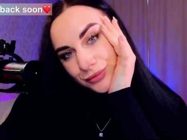 YURIEVNA13 webcam