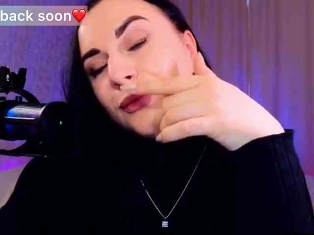 YURIEVNA13 webcam