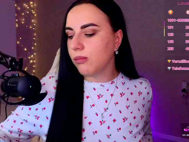 YURIEVNA13 webcam