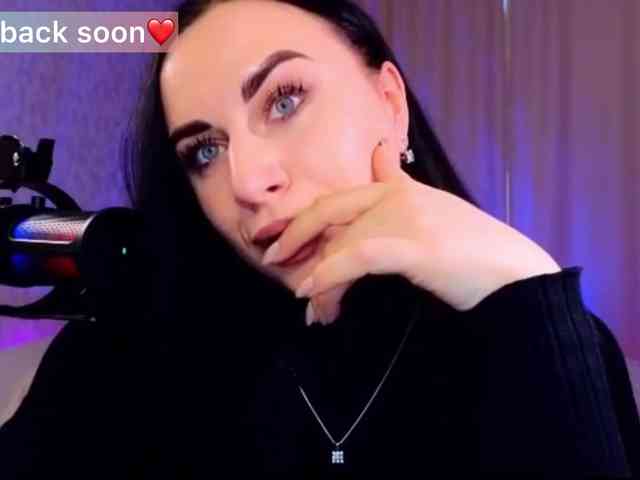 YURIEVNA13 webcam