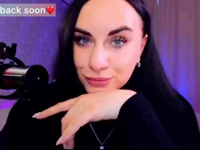 YURIEVNA13 webcam