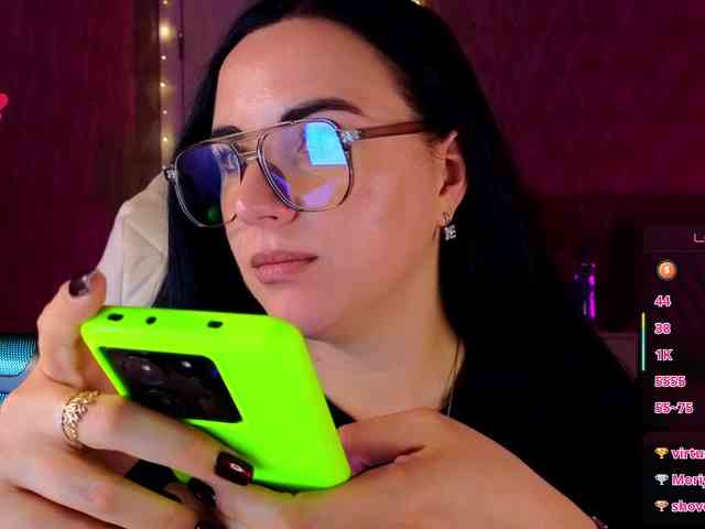 YURIEVNA13 webcam