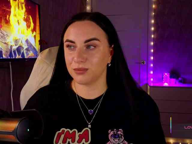 YURIEVNA13 webcam