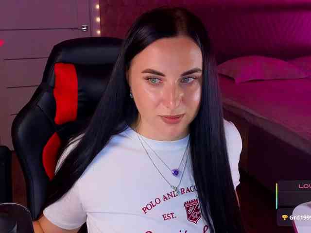 YURIEVNA13 webcam