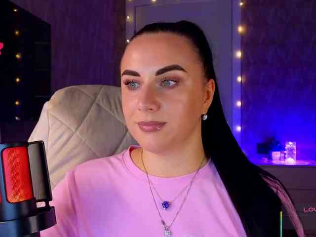 YURIEVNA13 webcam