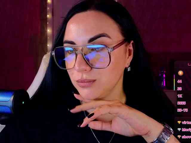 YURIEVNA13 webcam