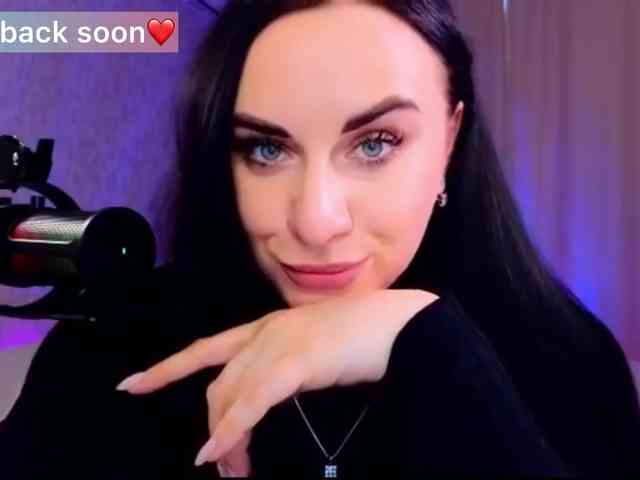 YURIEVNA13 webcam
