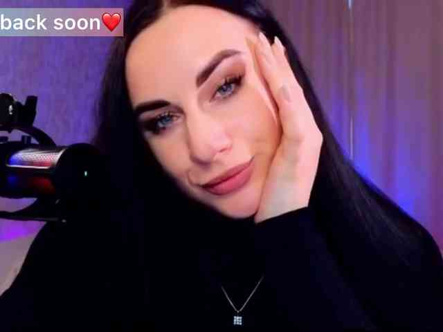 YURIEVNA13 webcam