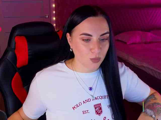YURIEVNA13 webcam