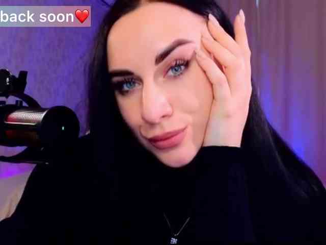 YURIEVNA13 webcam