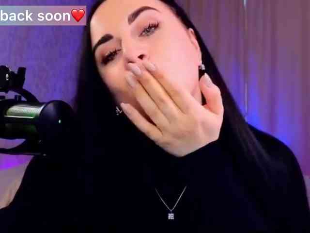 YURIEVNA13 webcam