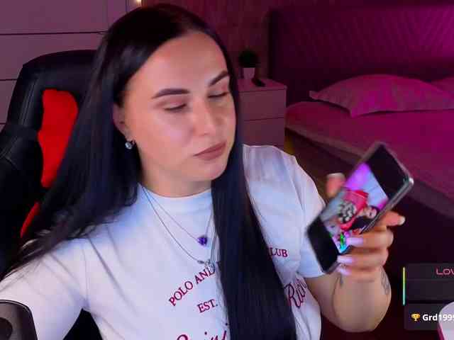 YURIEVNA13 webcam